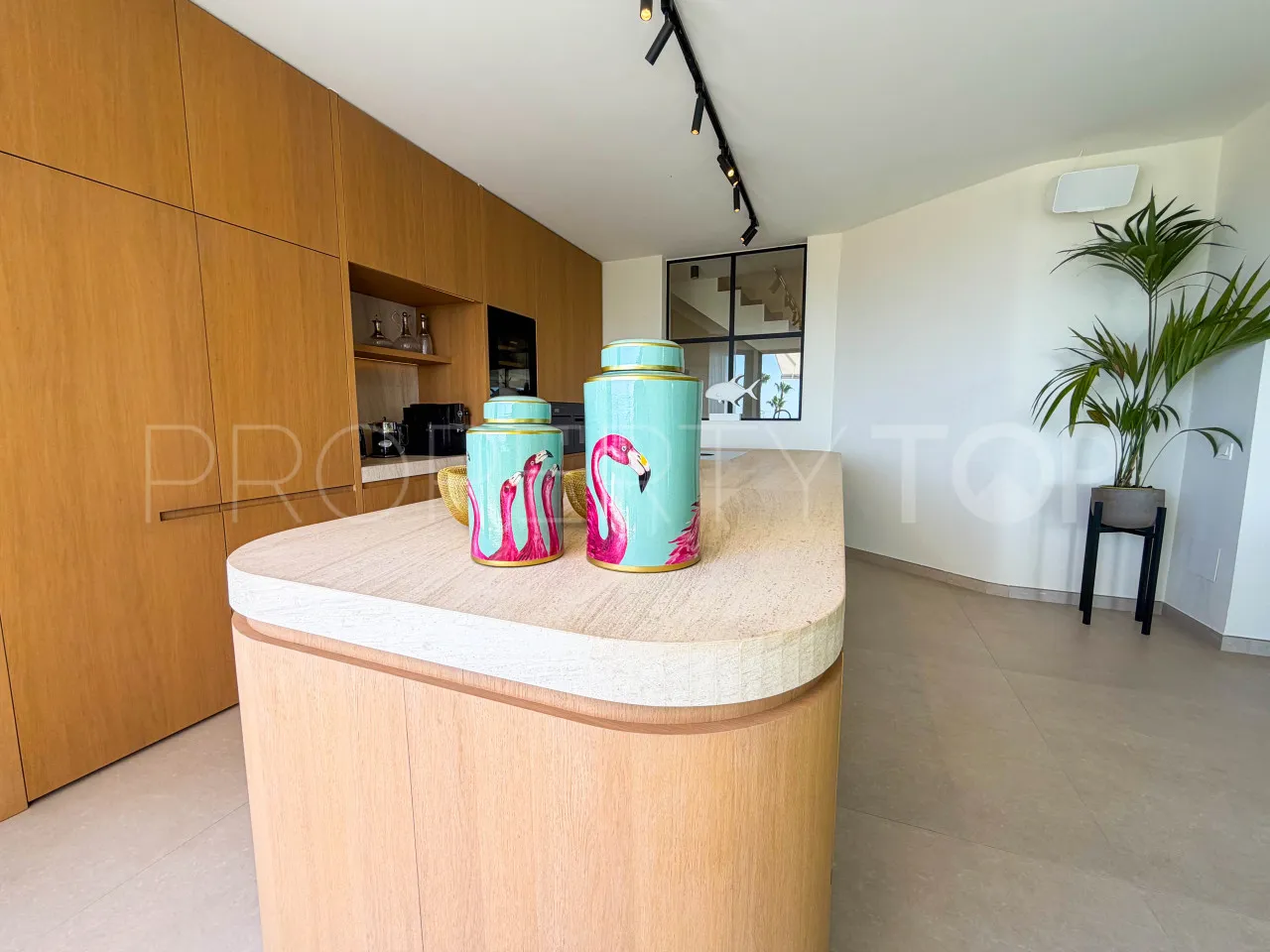 Marbella Este, villa con 6 dormitorios en venta