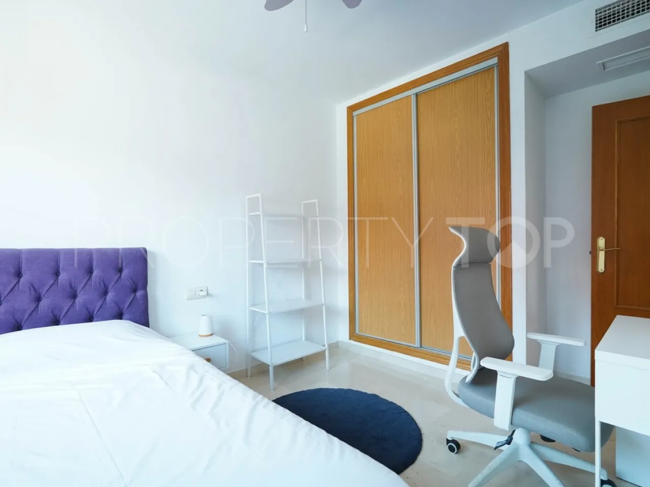 Adosado en venta con 3 dormitorios en New Golden Mile