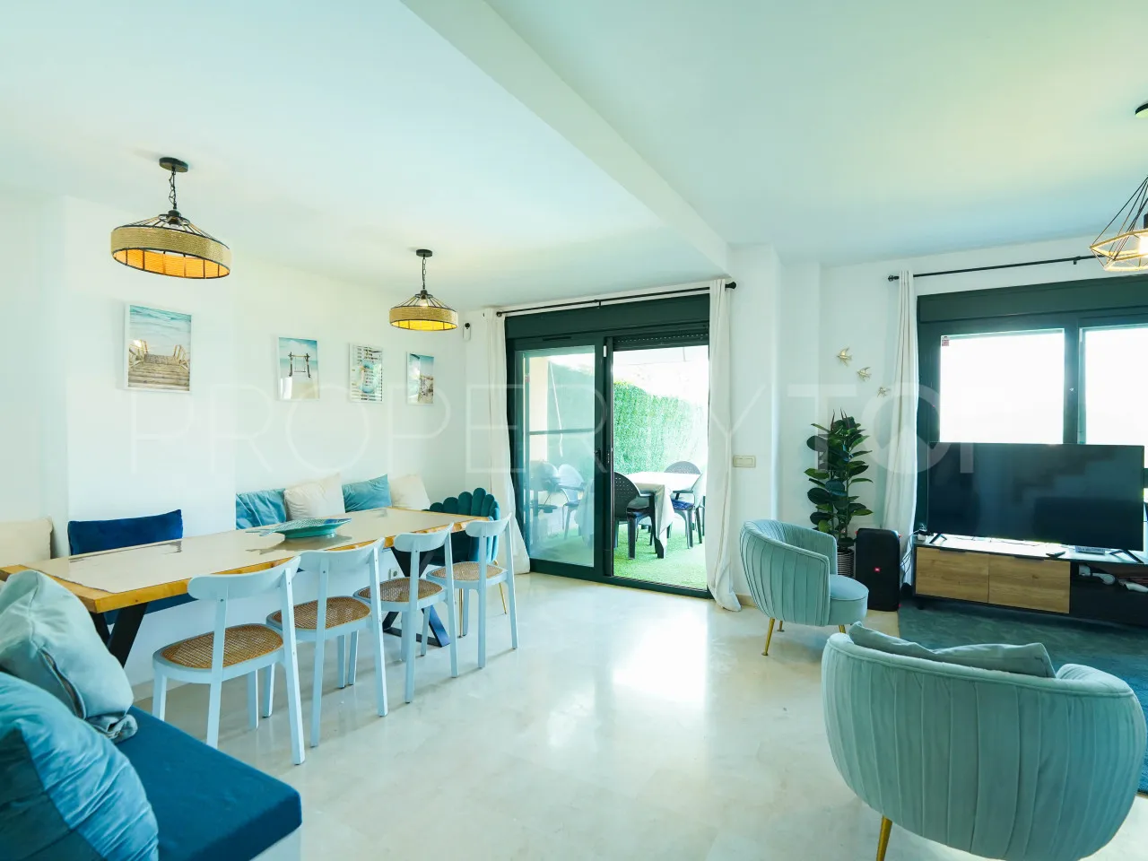 Adosado en venta con 3 dormitorios en New Golden Mile