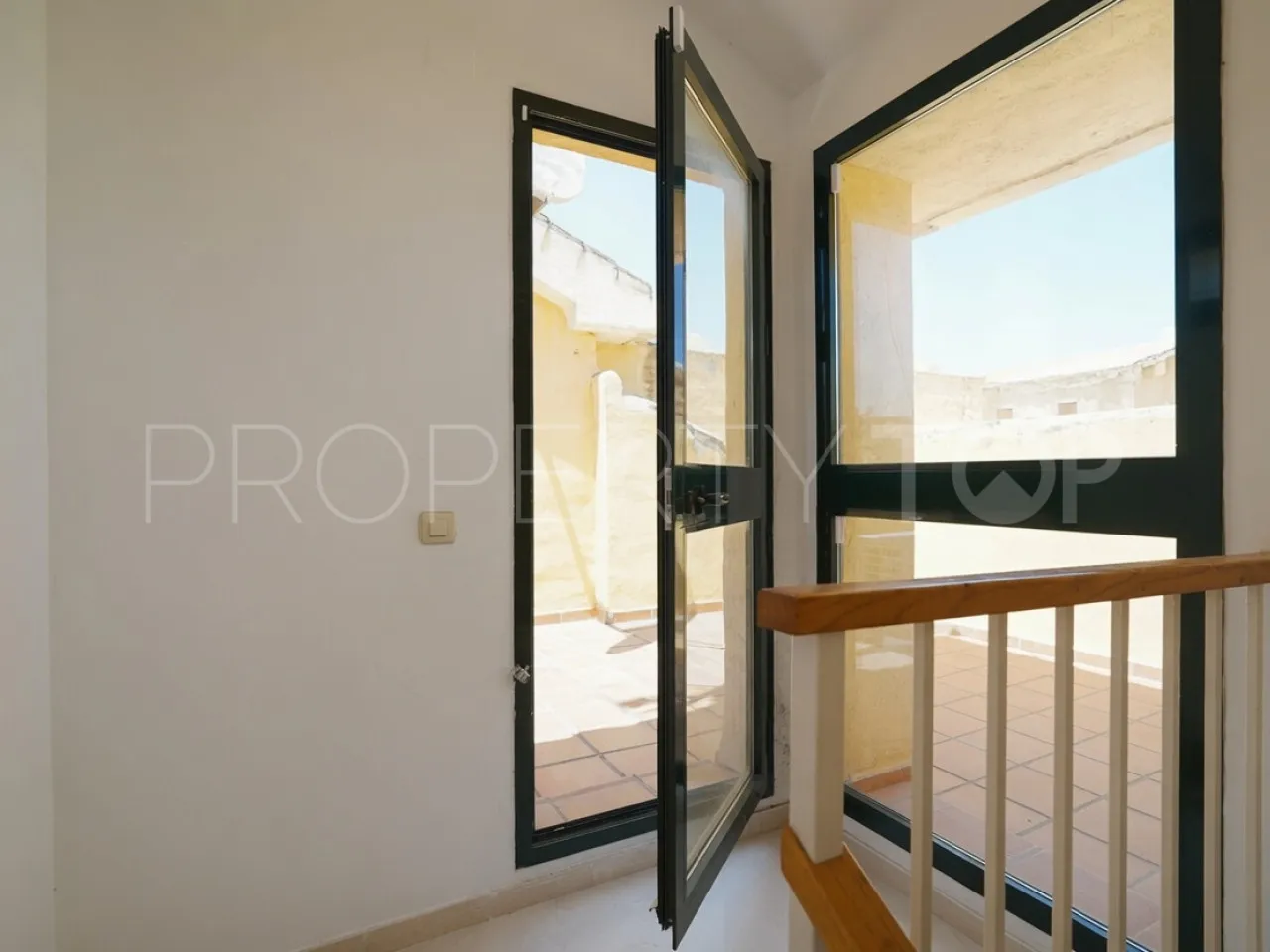 Adosado en venta con 3 dormitorios en New Golden Mile