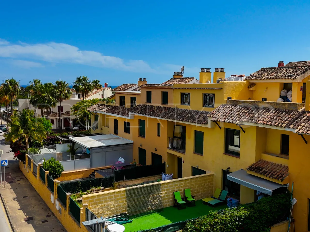Adosado en venta con 3 dormitorios en New Golden Mile