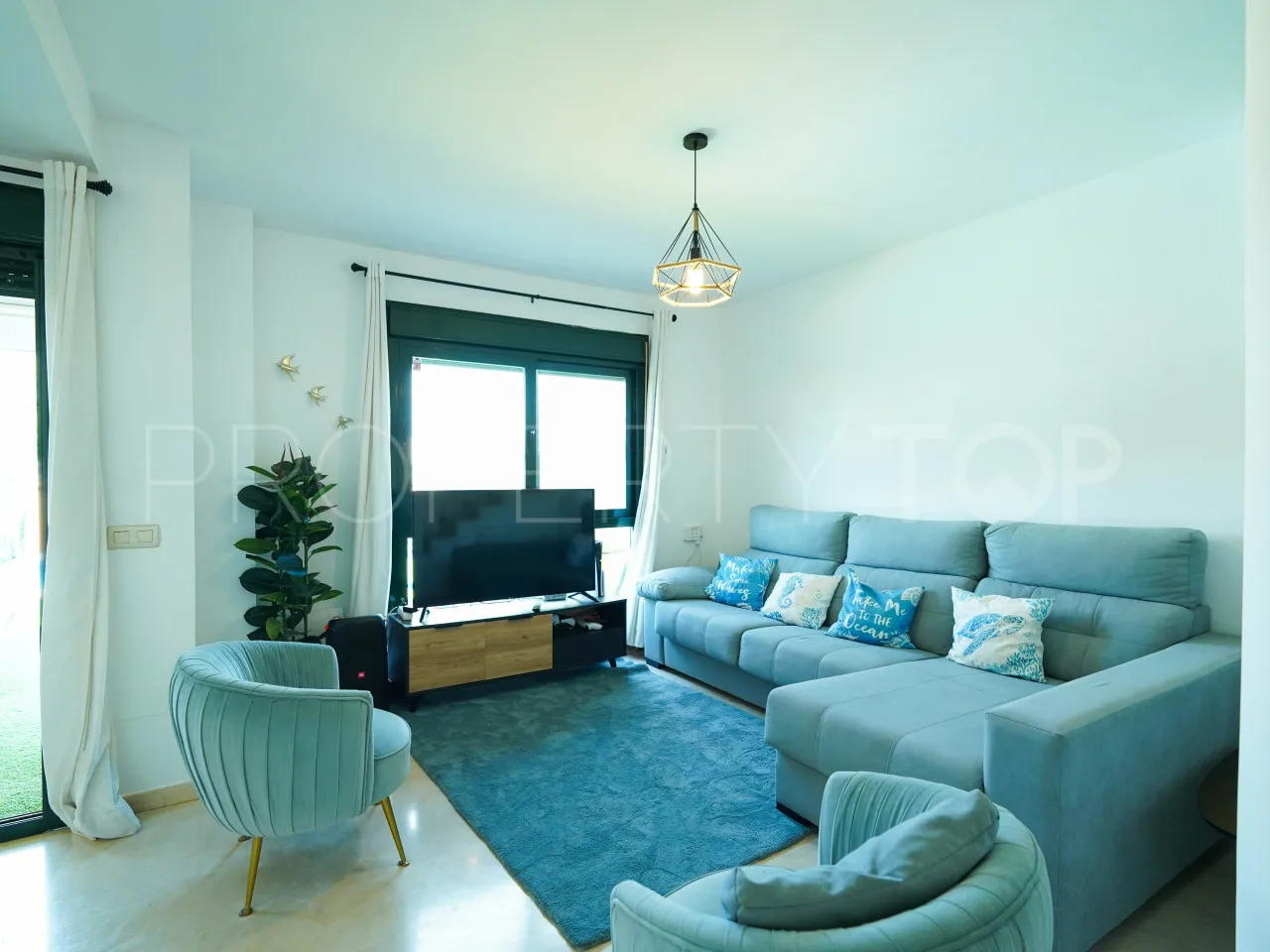 Adosado en venta con 3 dormitorios en New Golden Mile