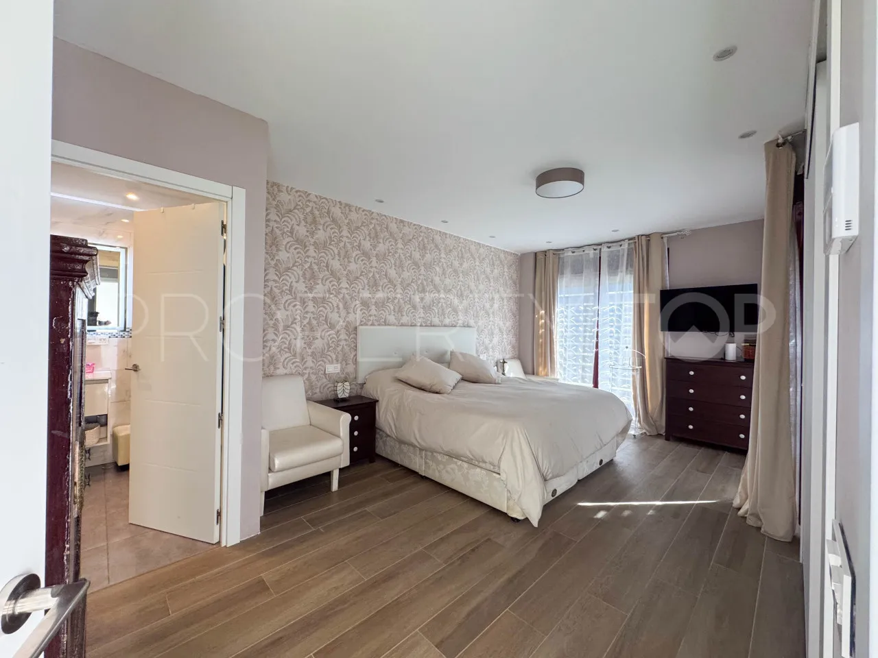 Villa a la venta en Los Flamingos de 5 dormitorios