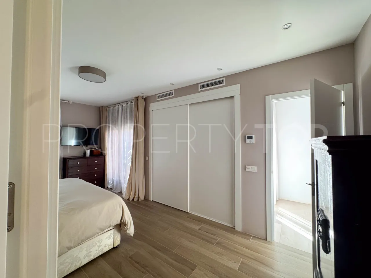 Villa a la venta en Los Flamingos de 5 dormitorios