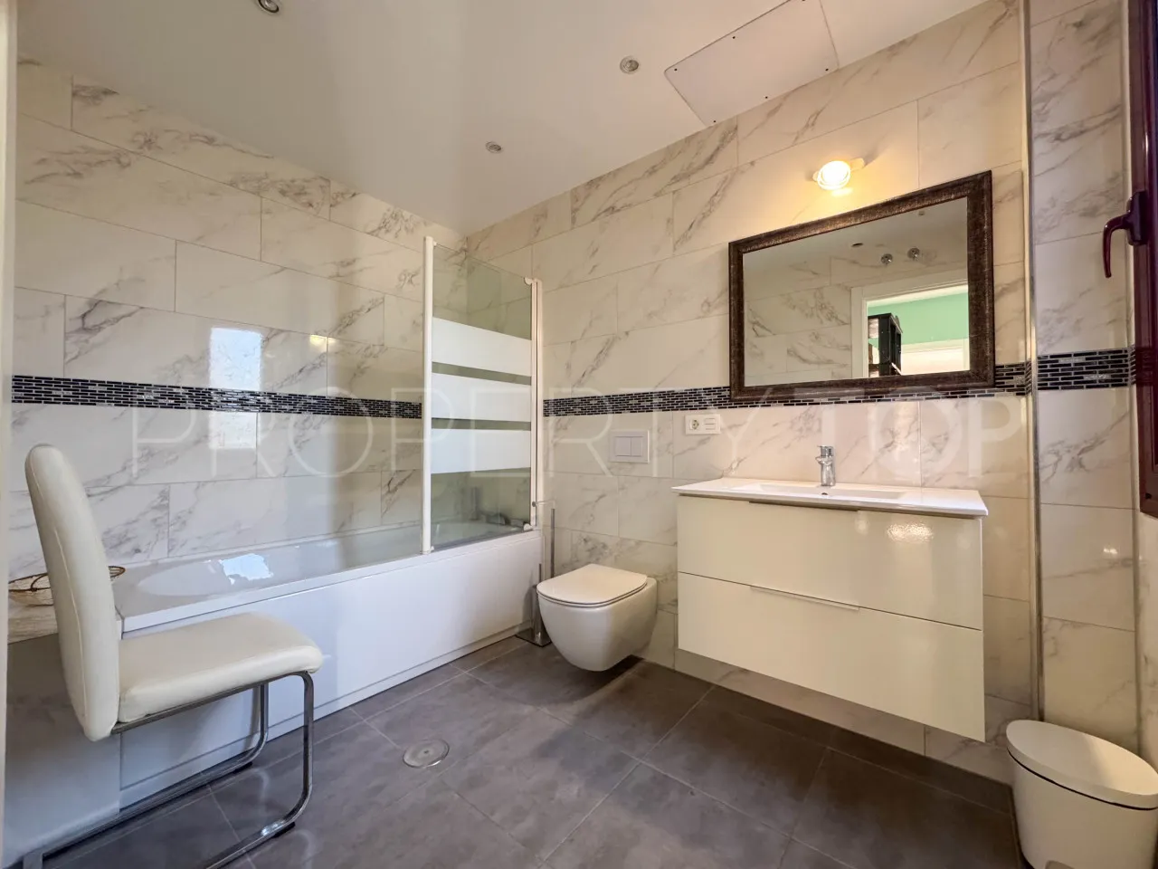 Villa a la venta en Los Flamingos de 5 dormitorios