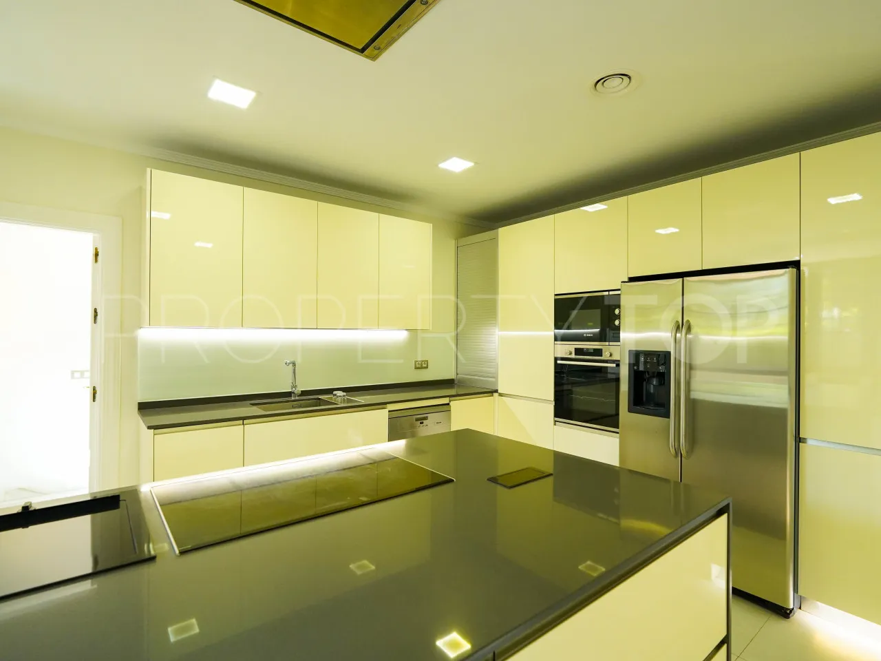 Villa in Guadalmina Baja for sale