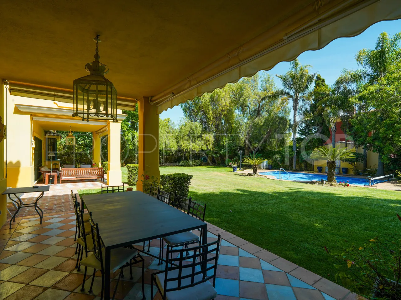 Villa in Guadalmina Baja for sale