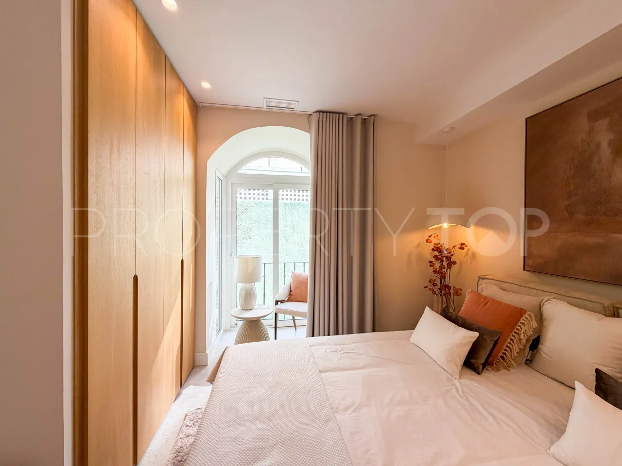 Apartamento de 4 dormitorios en venta en Nueva Andalucia