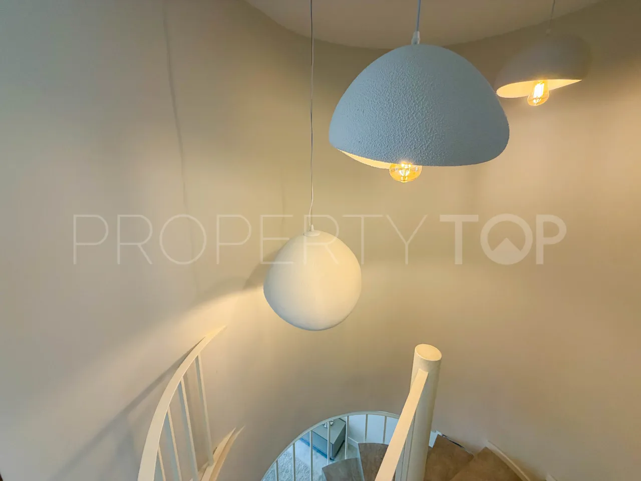 Apartamento de 4 dormitorios en venta en Nueva Andalucia