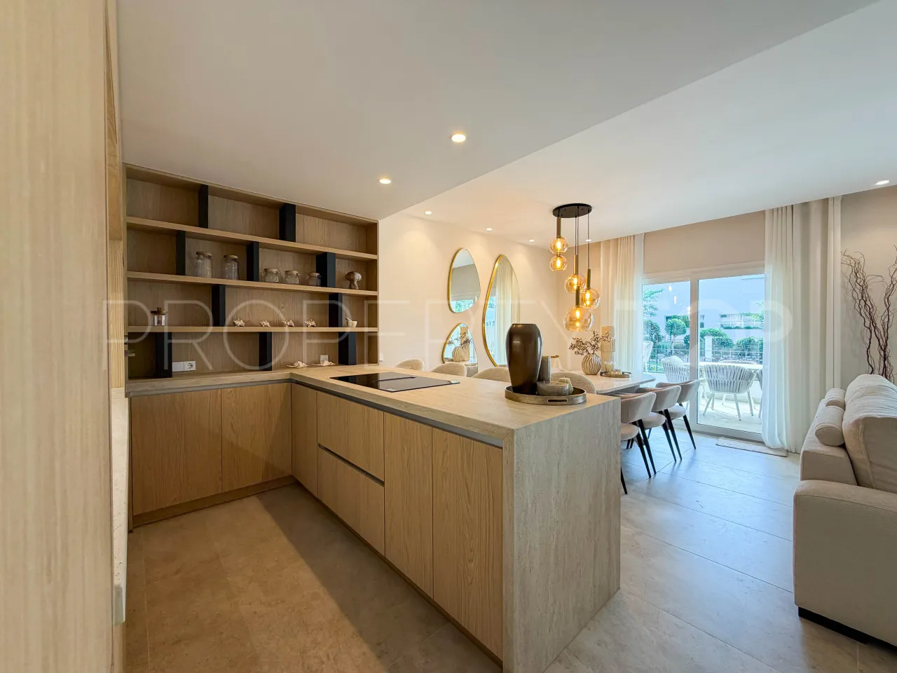 Apartamento de 4 dormitorios en venta en Nueva Andalucia