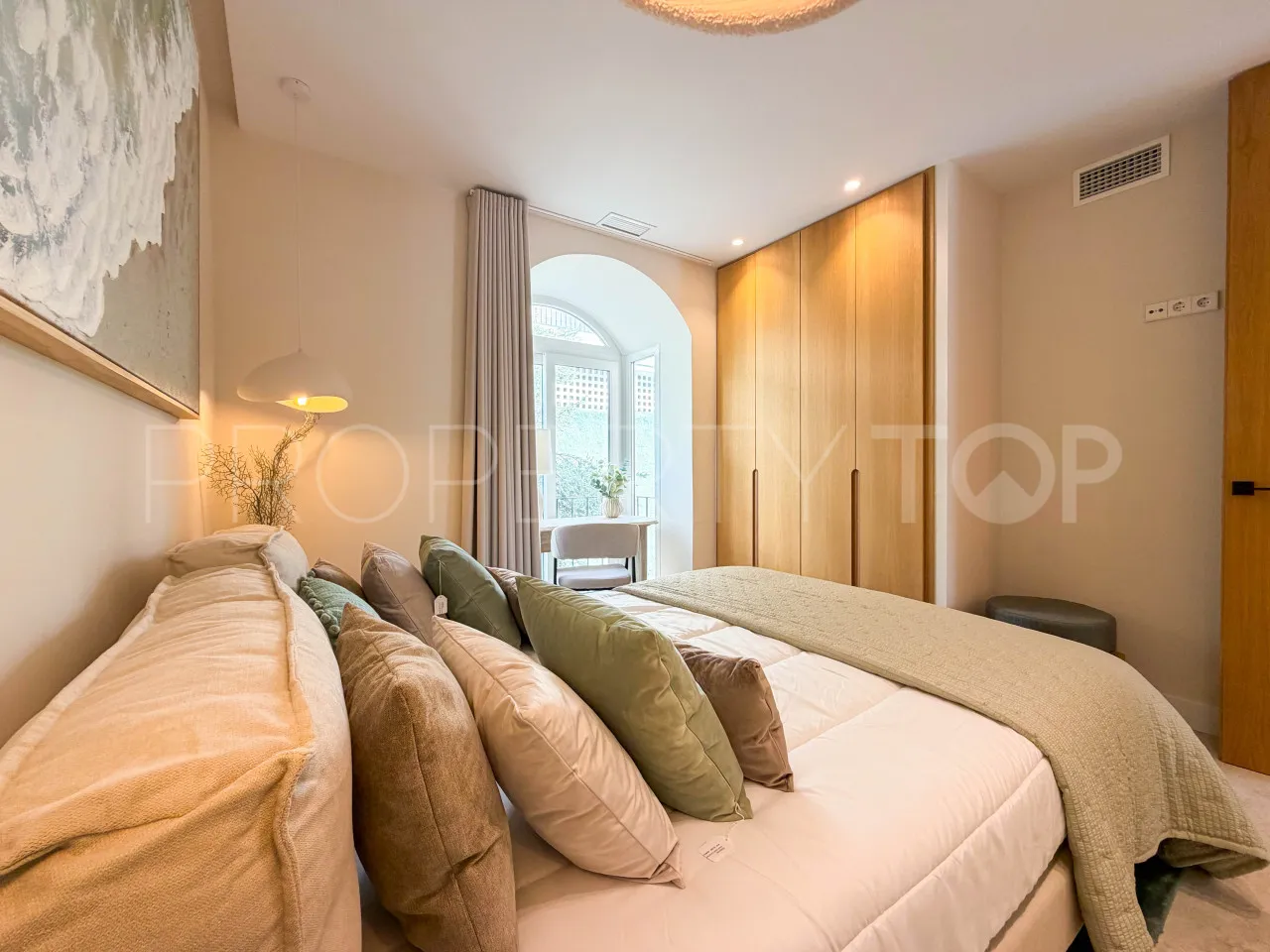 Apartamento de 4 dormitorios en venta en Nueva Andalucia