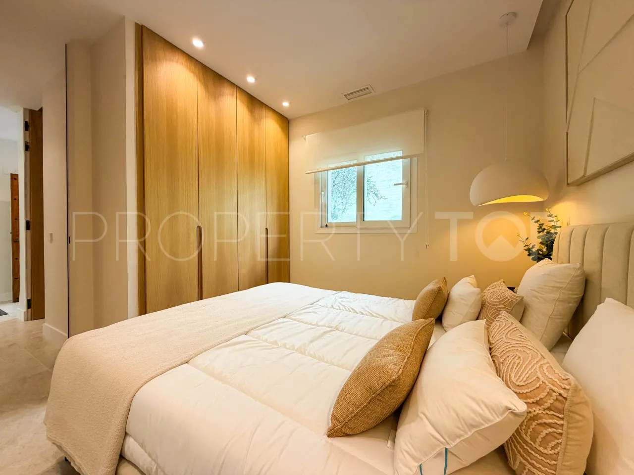 Apartamento de 4 dormitorios en venta en Nueva Andalucia
