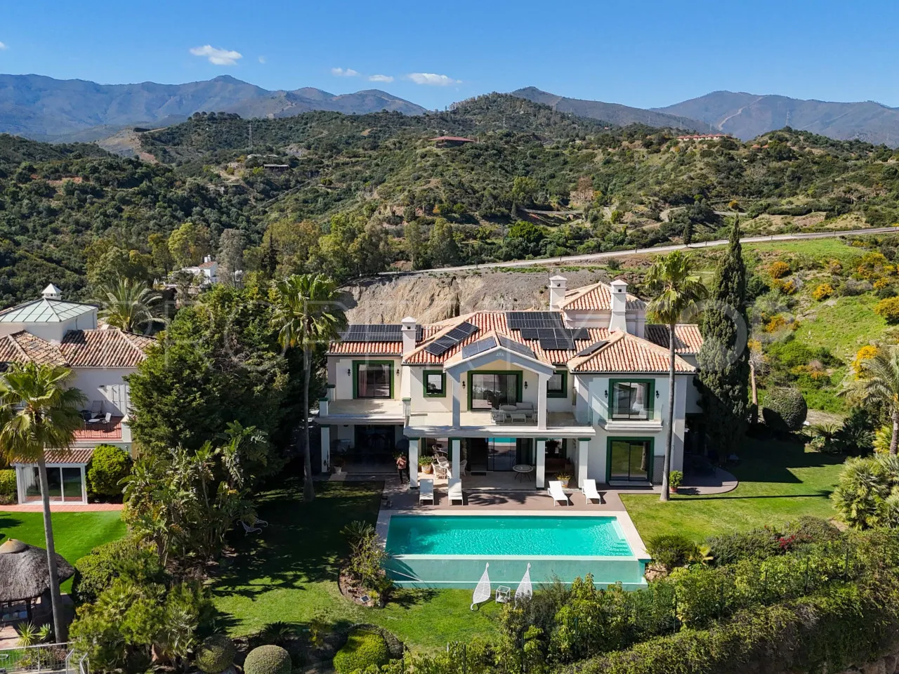 New Golden Mile, villa con 5 dormitorios en venta