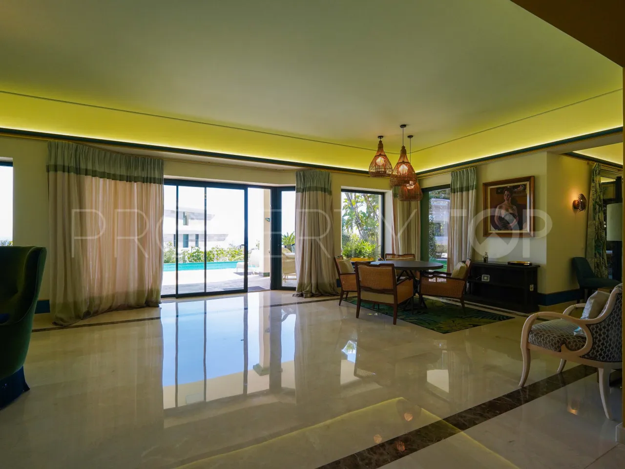 New Golden Mile, villa con 5 dormitorios en venta