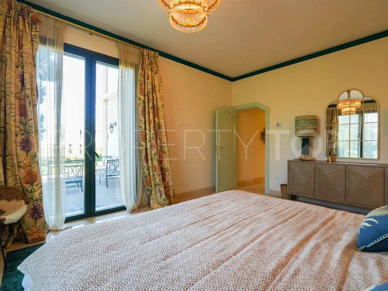 New Golden Mile, villa con 5 dormitorios en venta