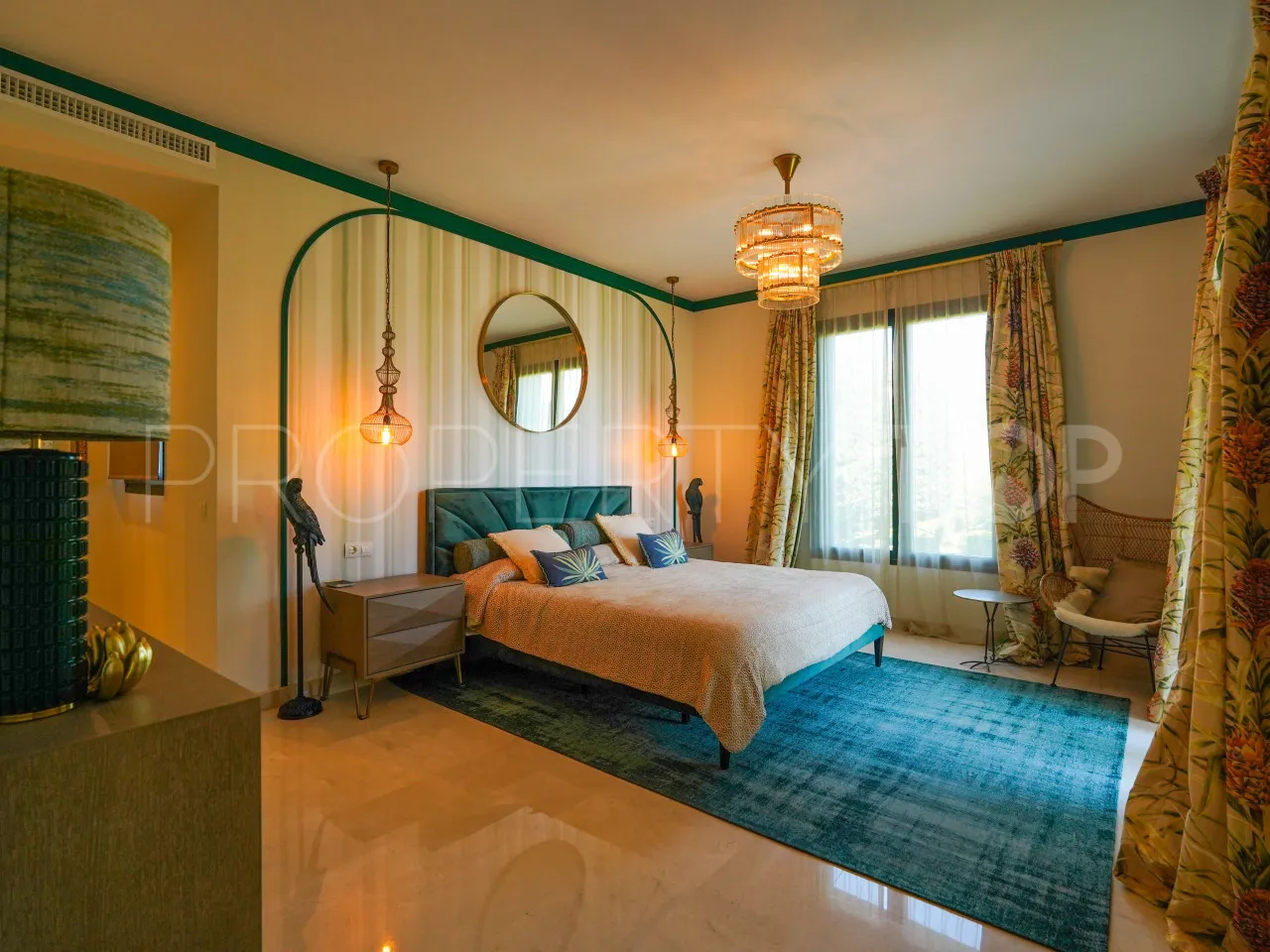 New Golden Mile, villa con 5 dormitorios en venta