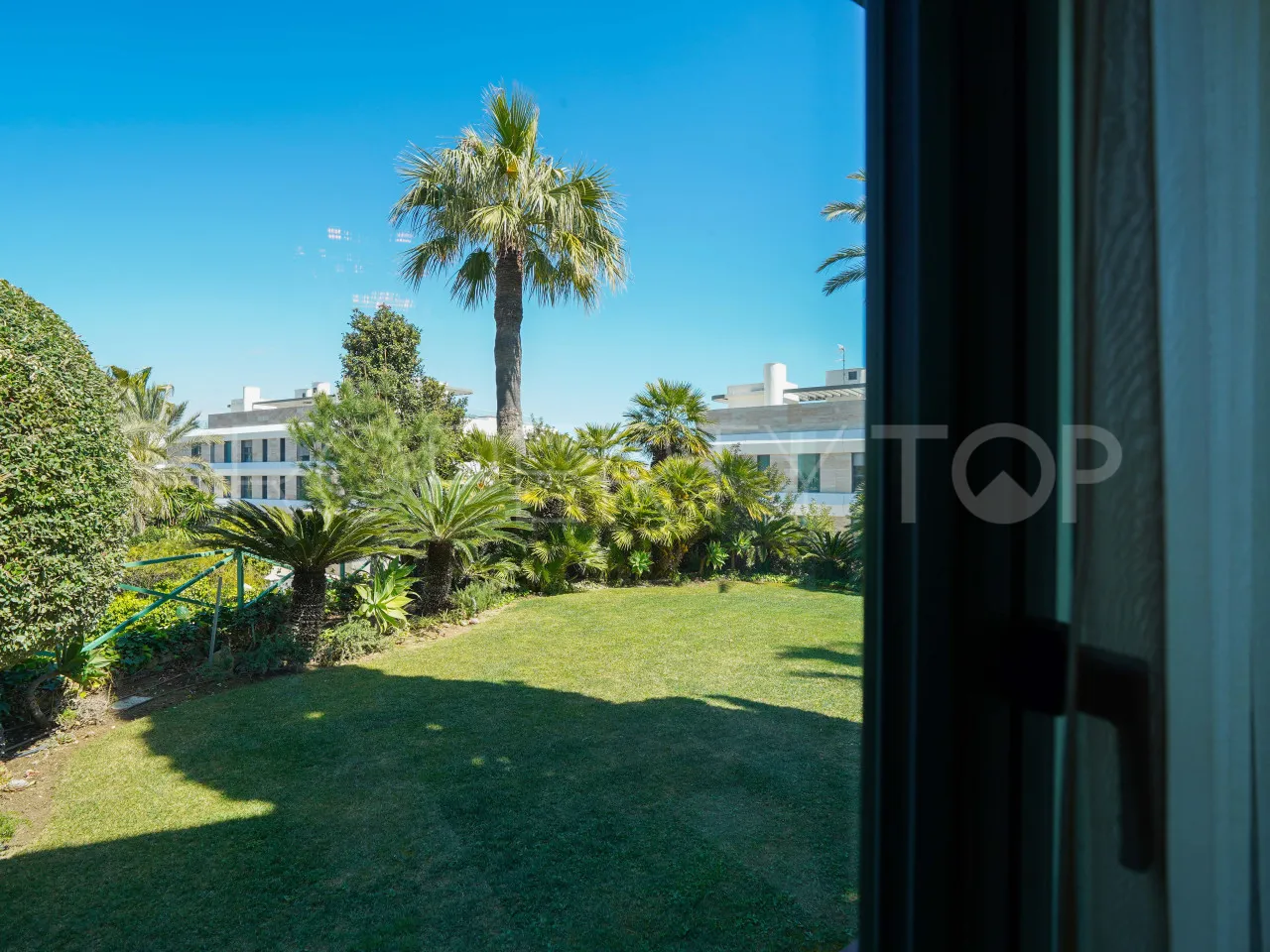 New Golden Mile, villa con 5 dormitorios en venta