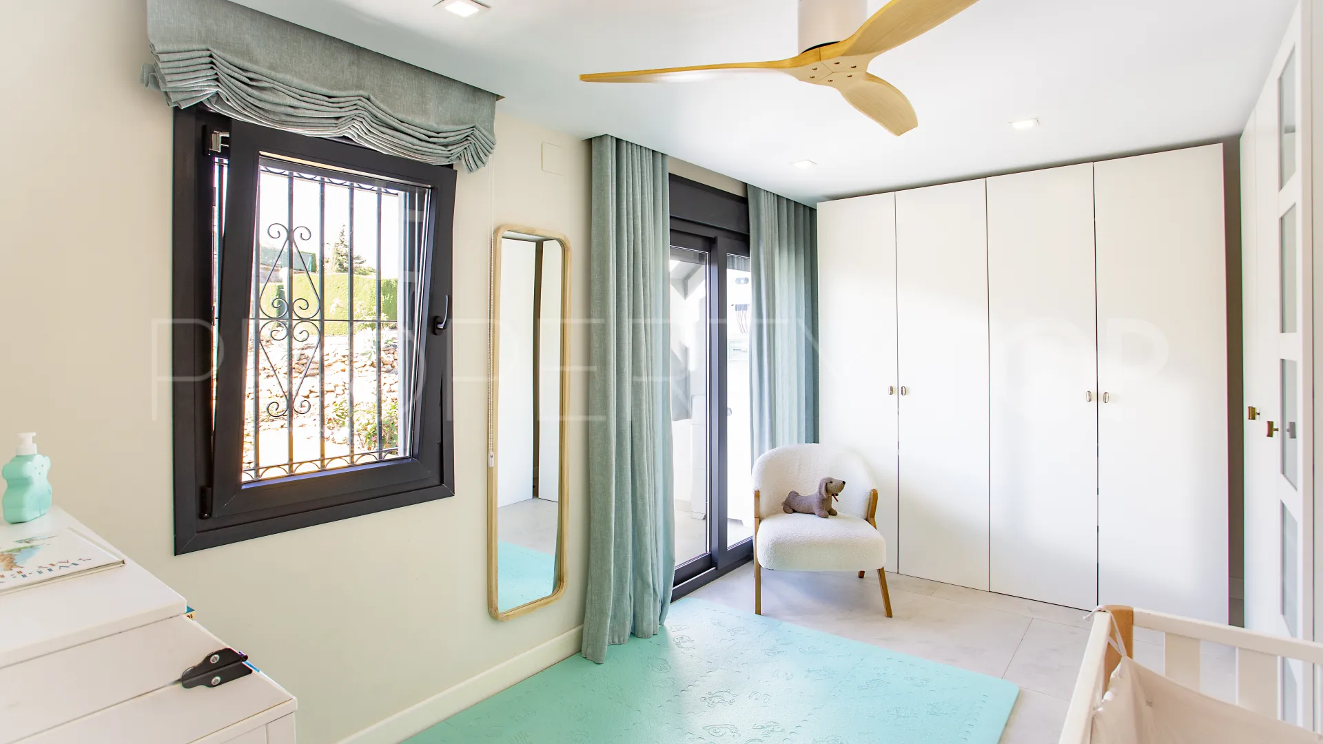 Calahonda town house for sale