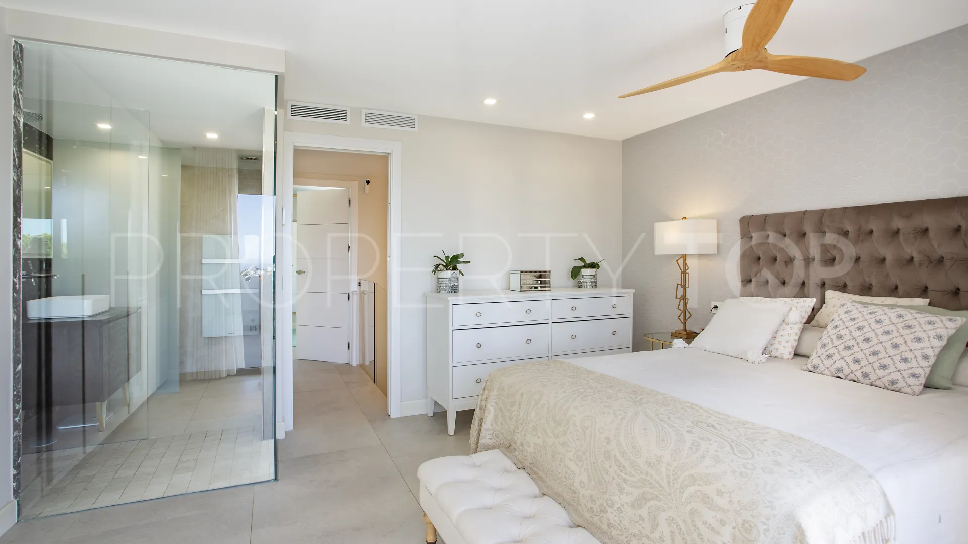 Calahonda town house for sale