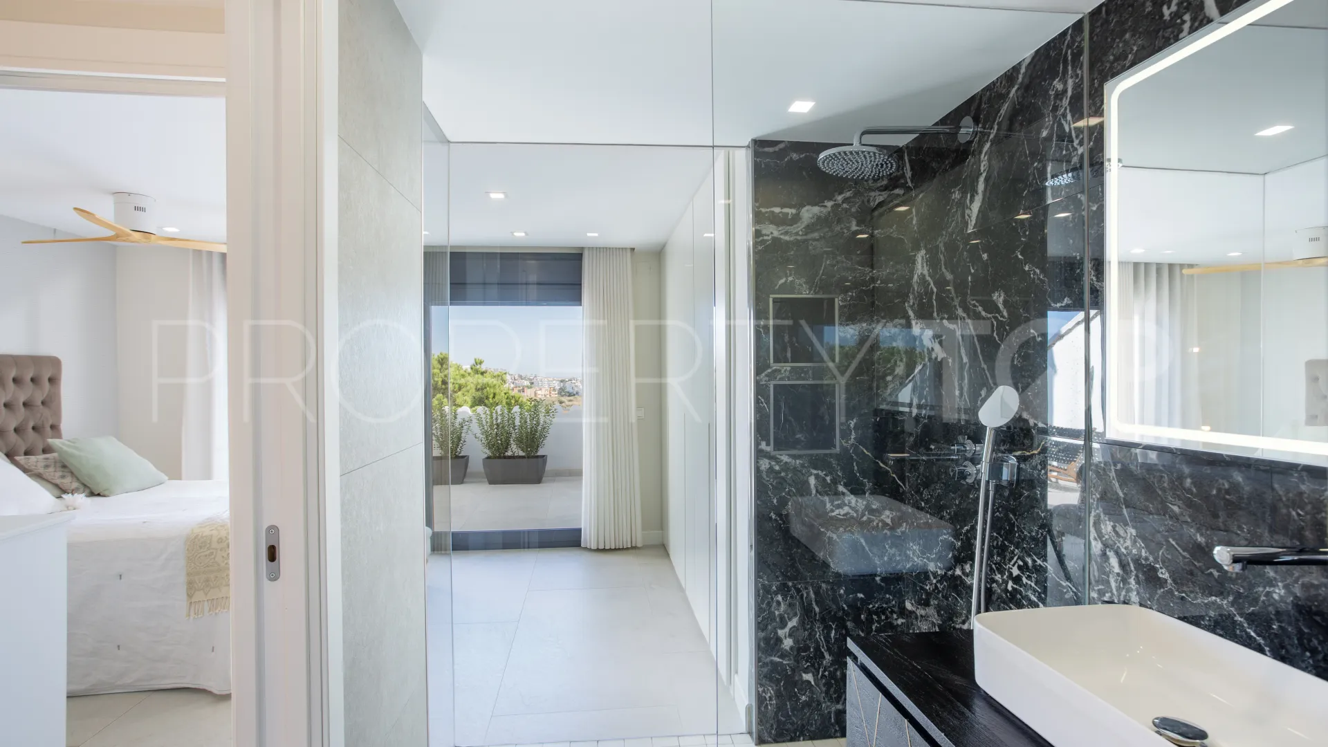 Calahonda town house for sale