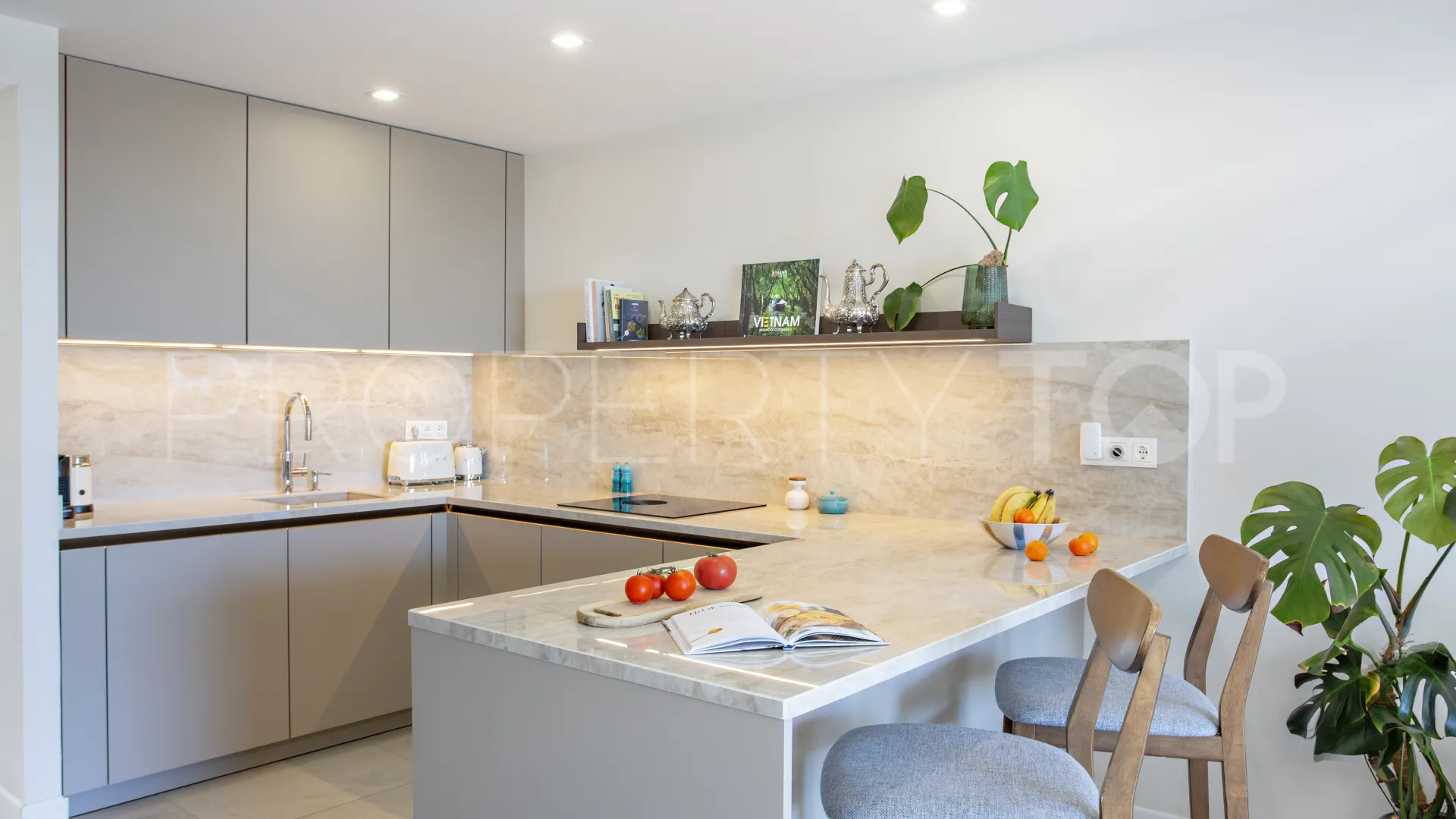 Calahonda town house for sale