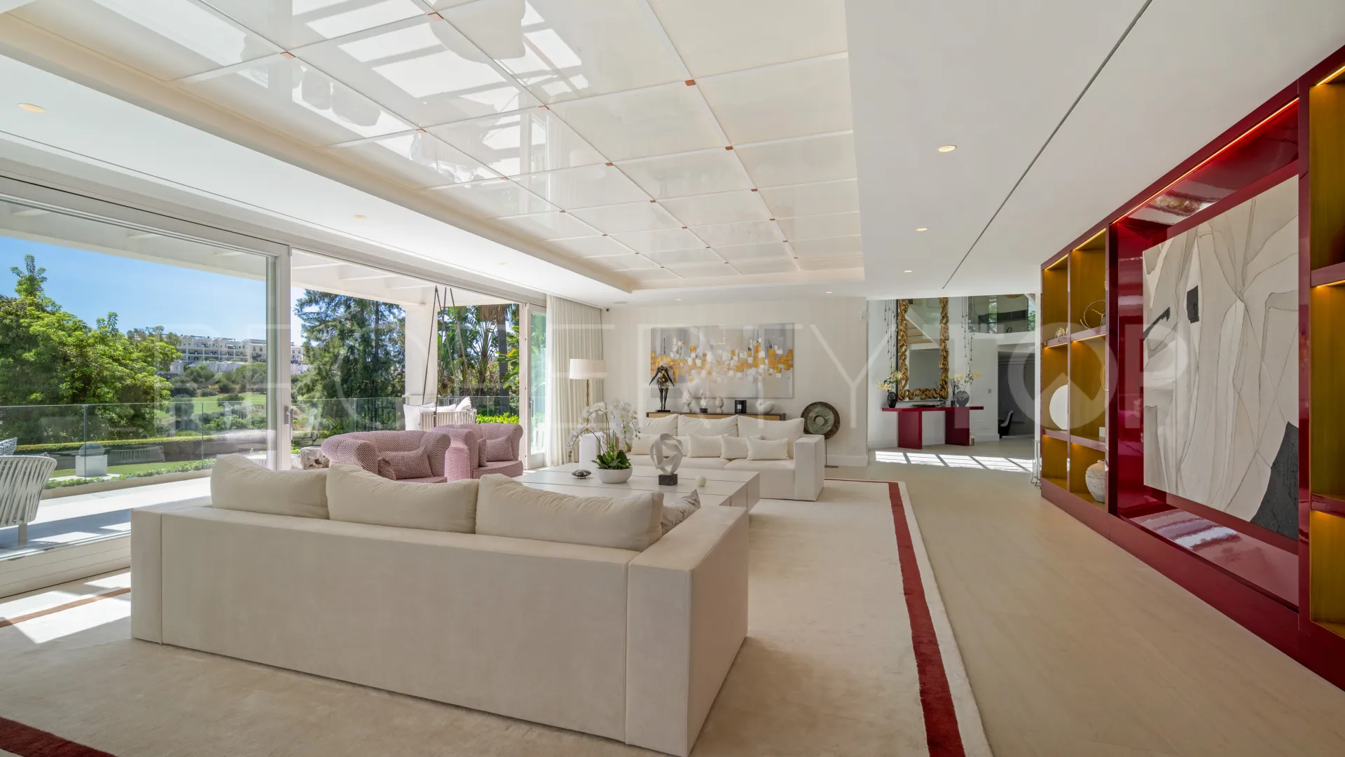 Nueva Andalucia 6 bedrooms villa for sale