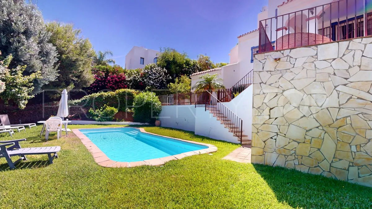 4 bedrooms villa for sale in Valtocado