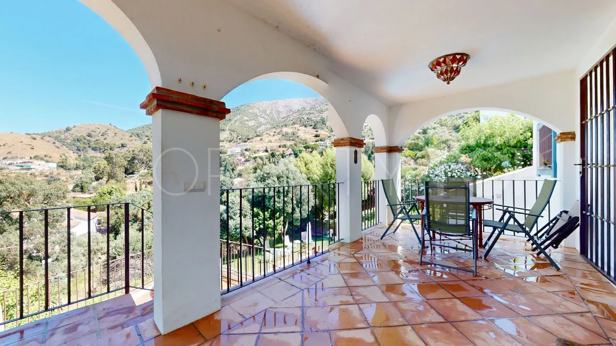 4 bedrooms villa for sale in Valtocado
