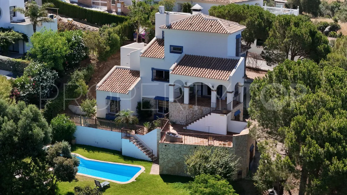 4 bedrooms villa for sale in Valtocado