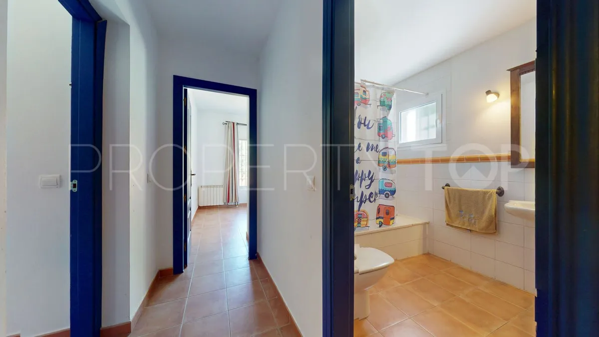 4 bedrooms villa for sale in Valtocado