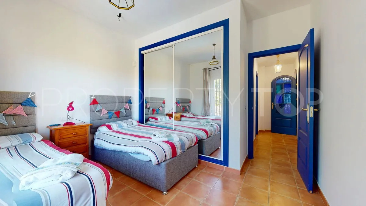 4 bedrooms villa for sale in Valtocado