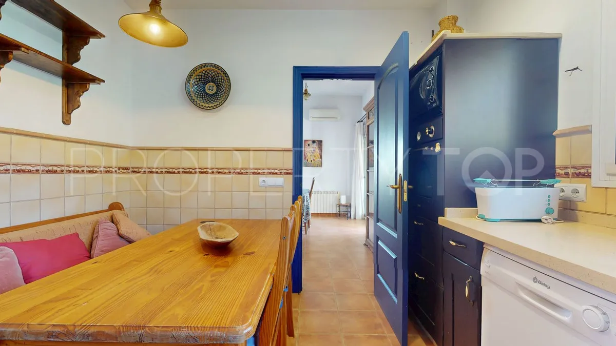 4 bedrooms villa for sale in Valtocado