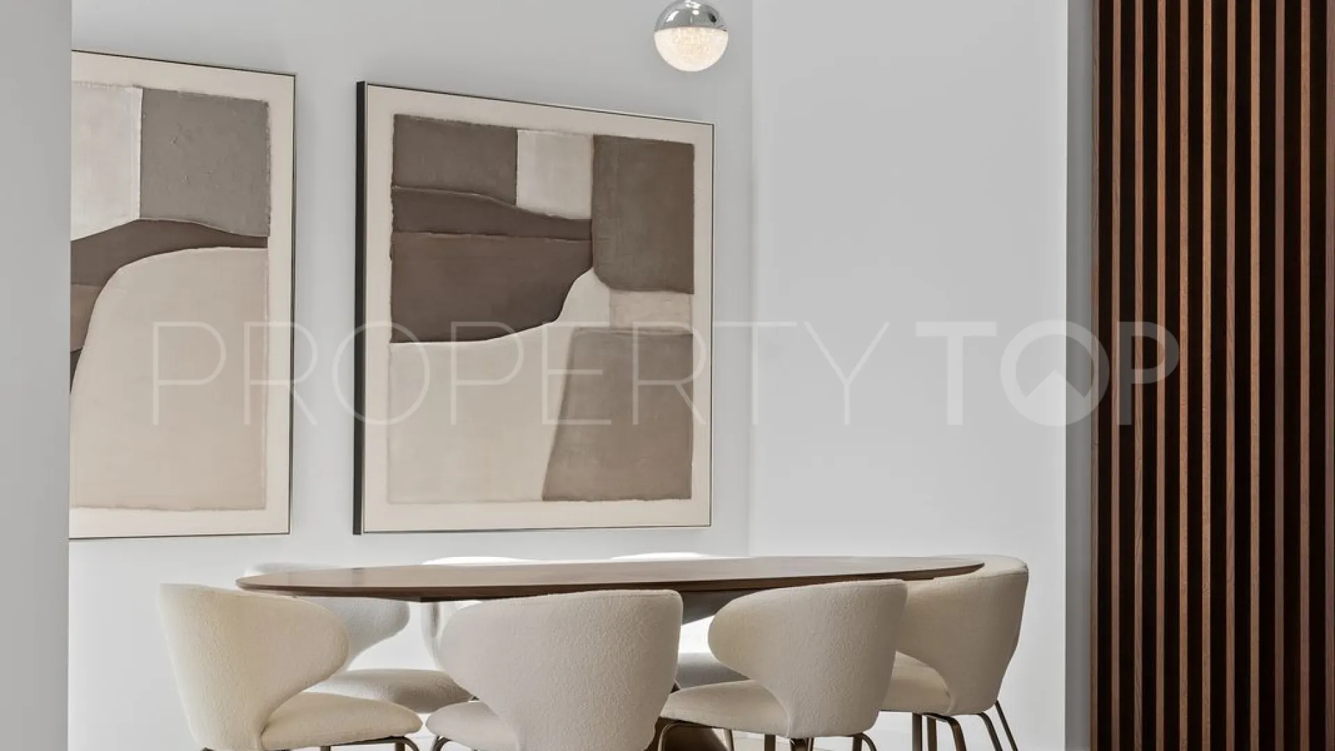 Buy villa in Mijas with 4 bedrooms