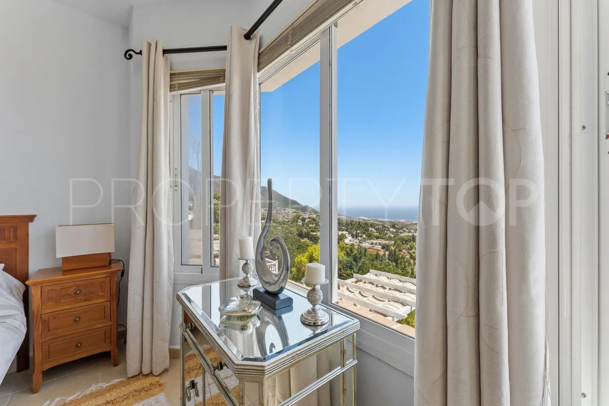 Villa for sale in Mijas with 3 bedrooms