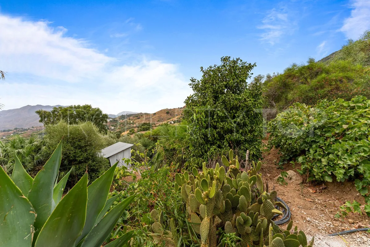 Valtocado villa for sale