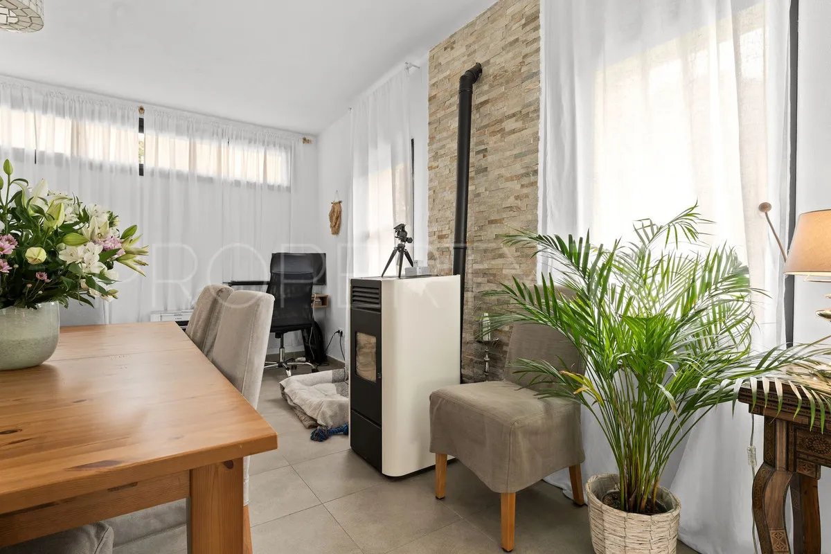 Valtocado villa for sale