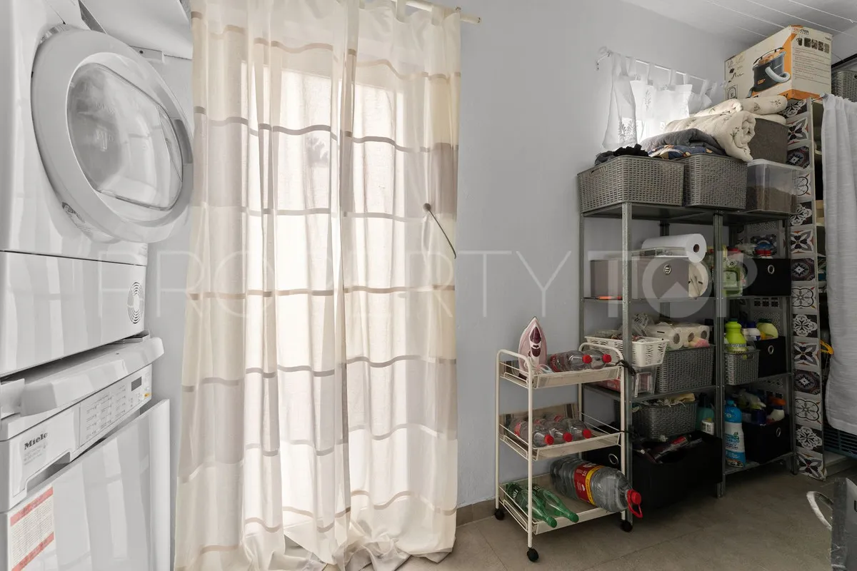Valtocado villa for sale