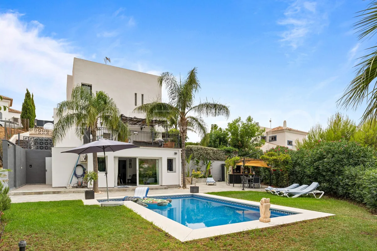 Valtocado villa for sale