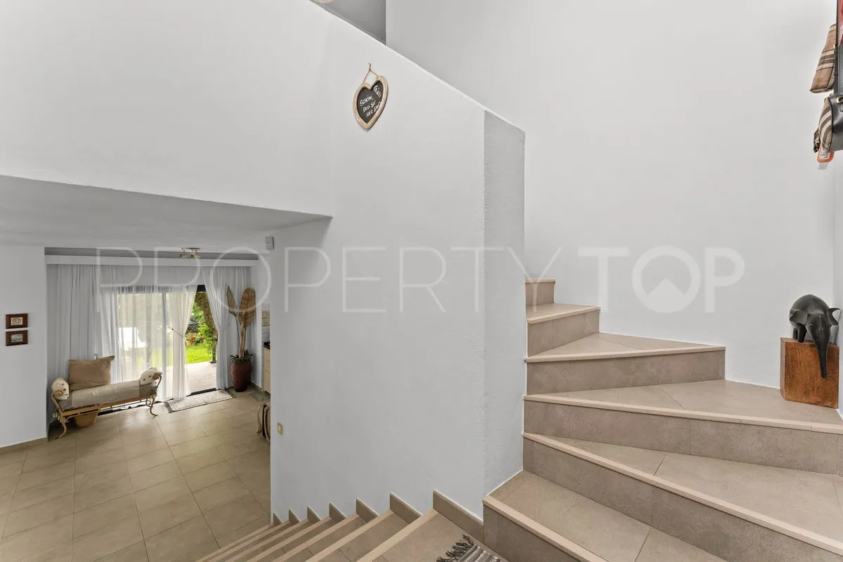 Valtocado villa for sale