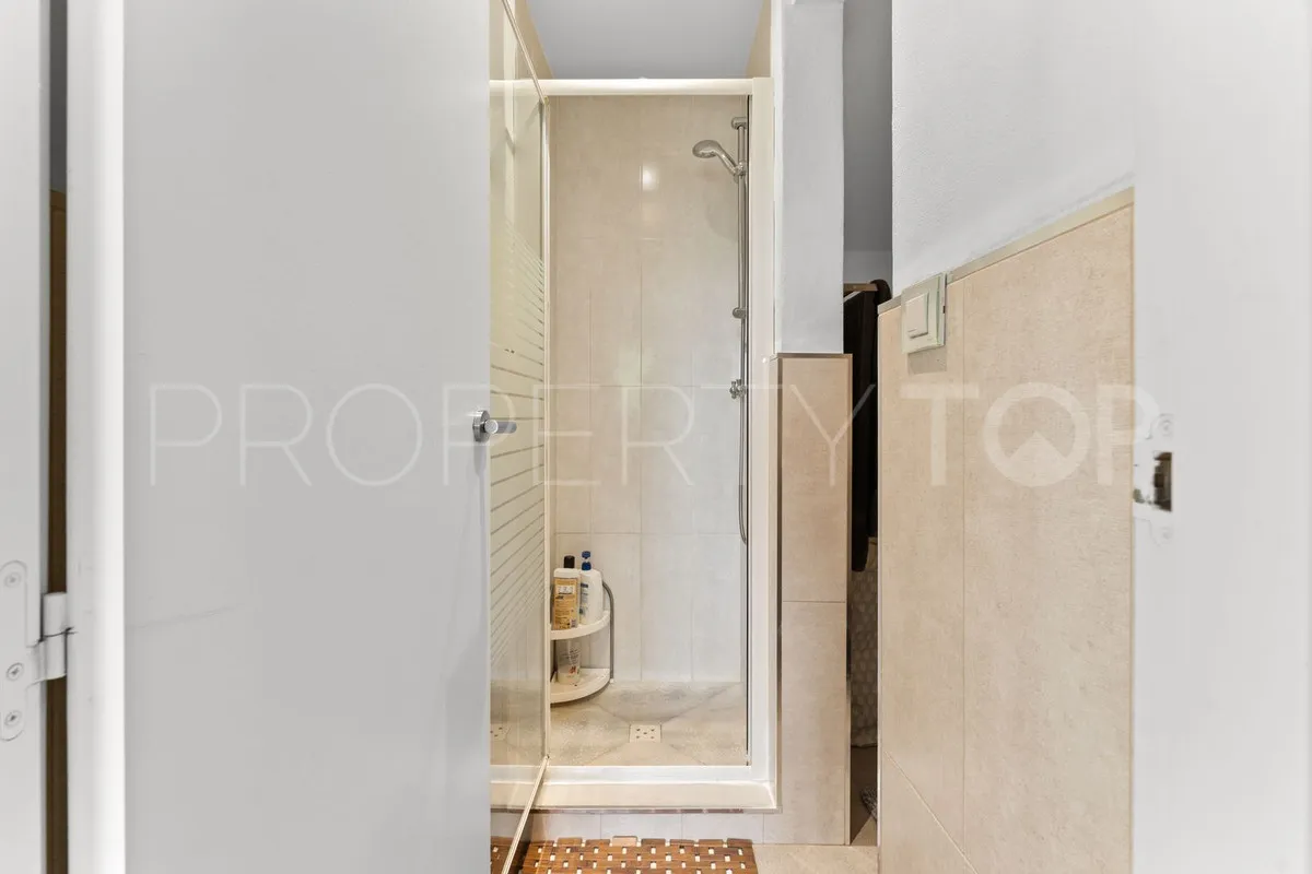 Valtocado villa for sale
