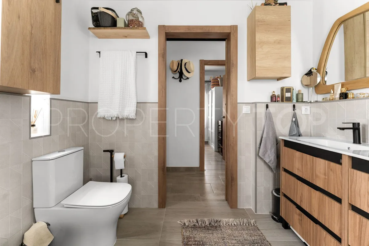 Valtocado villa for sale