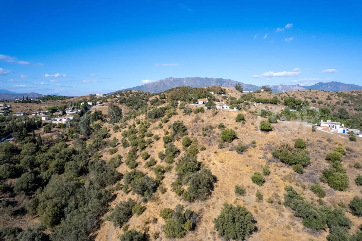 Cerros del Aguila plot for sale