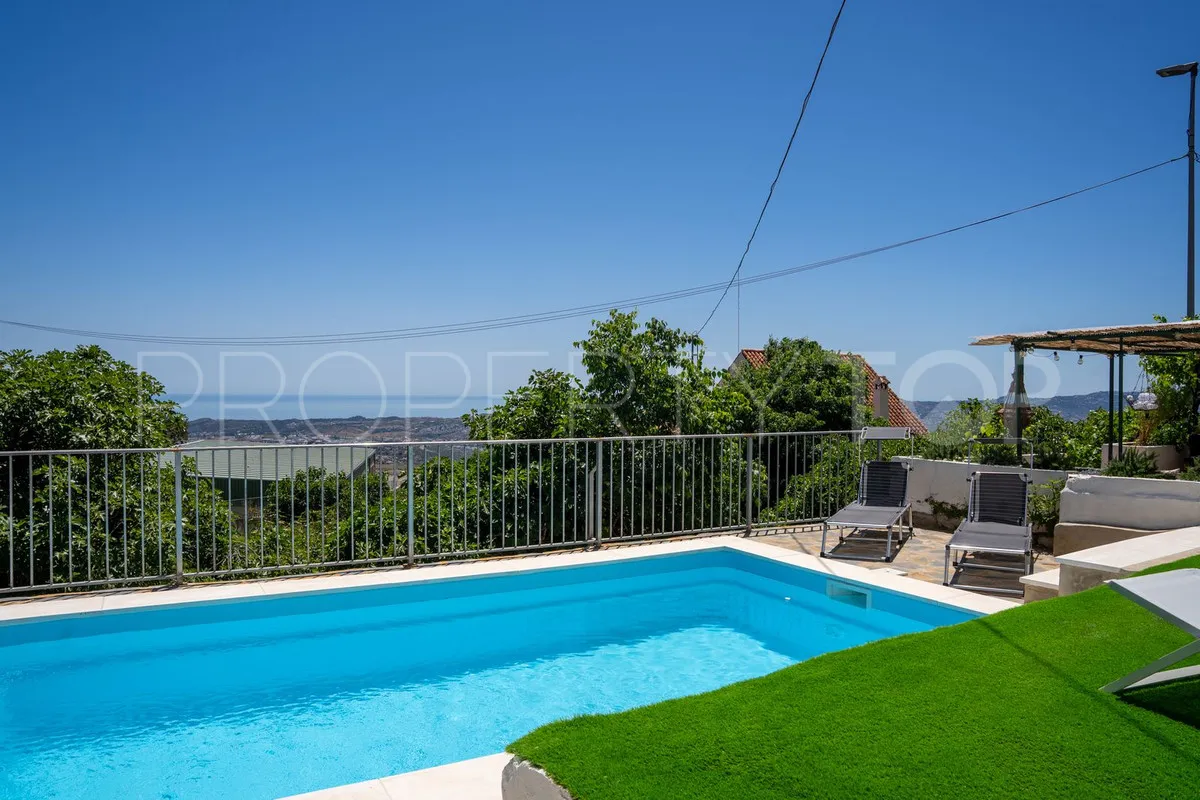 Villa for sale in Mijas