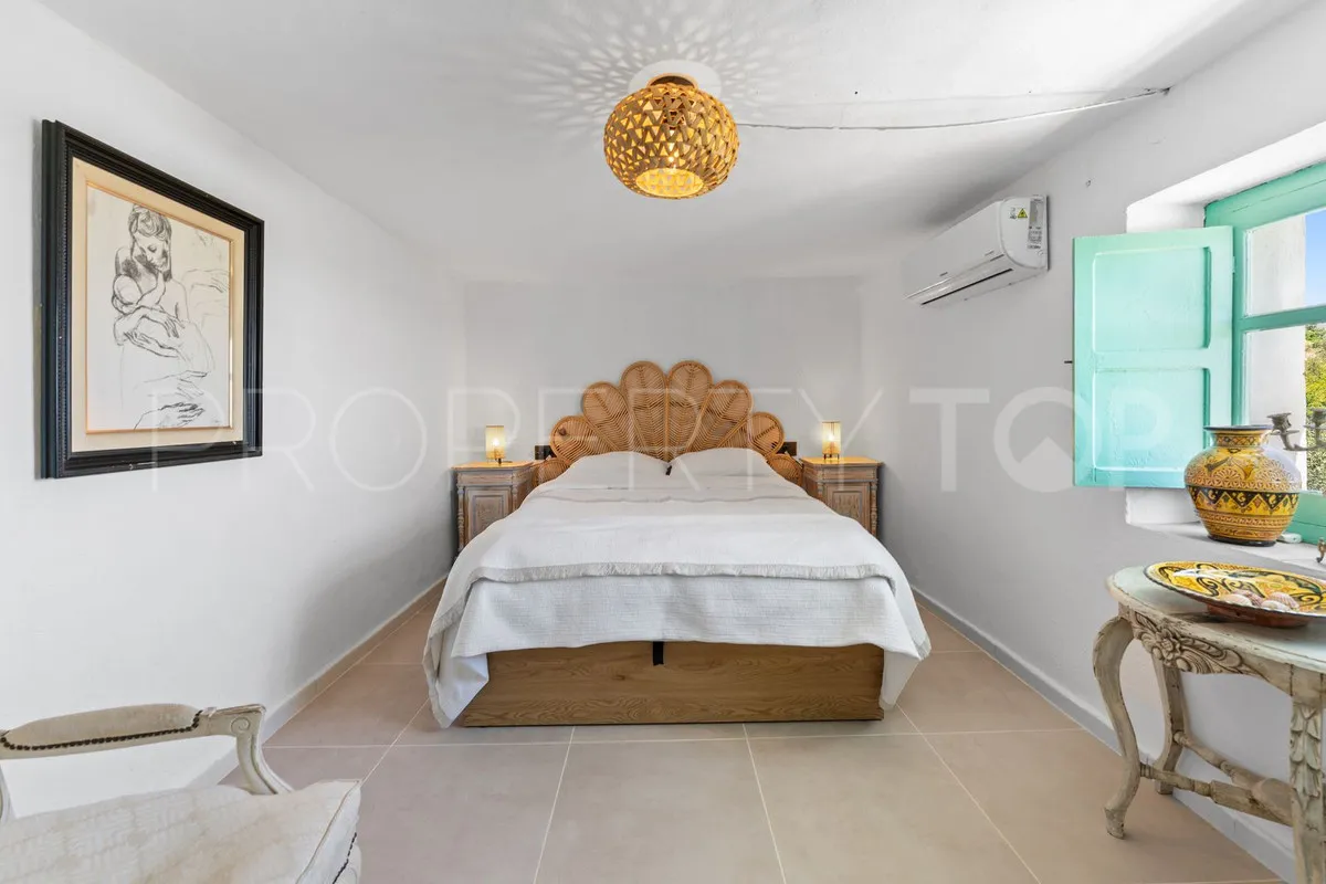 Villa for sale in Mijas