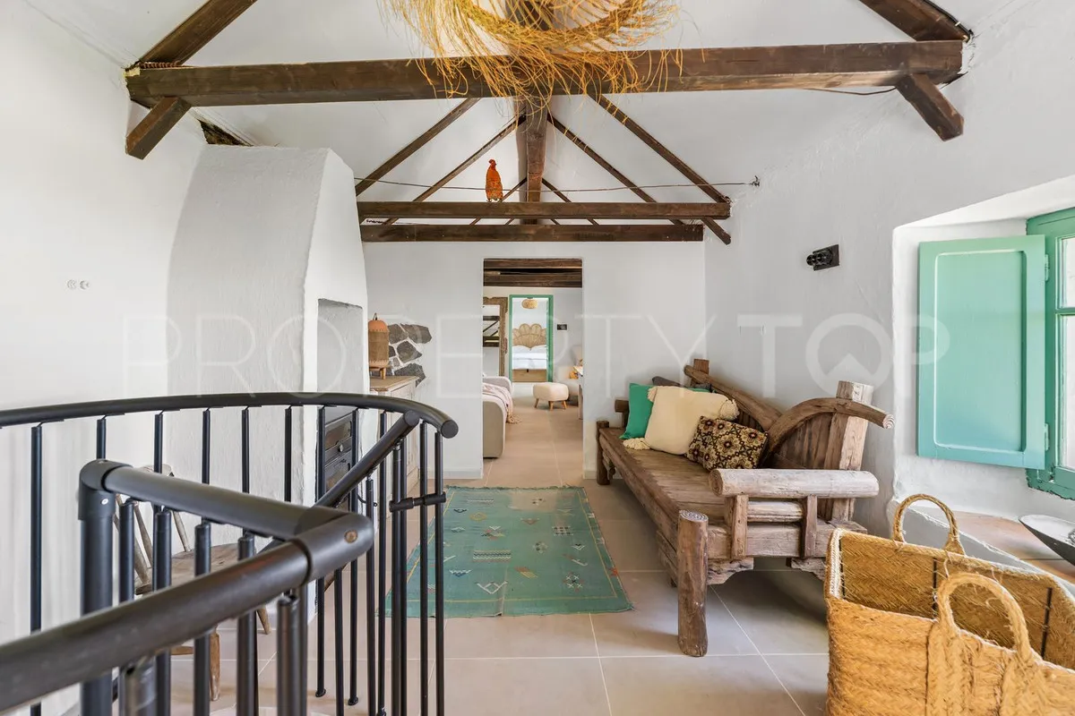 Villa for sale in Mijas