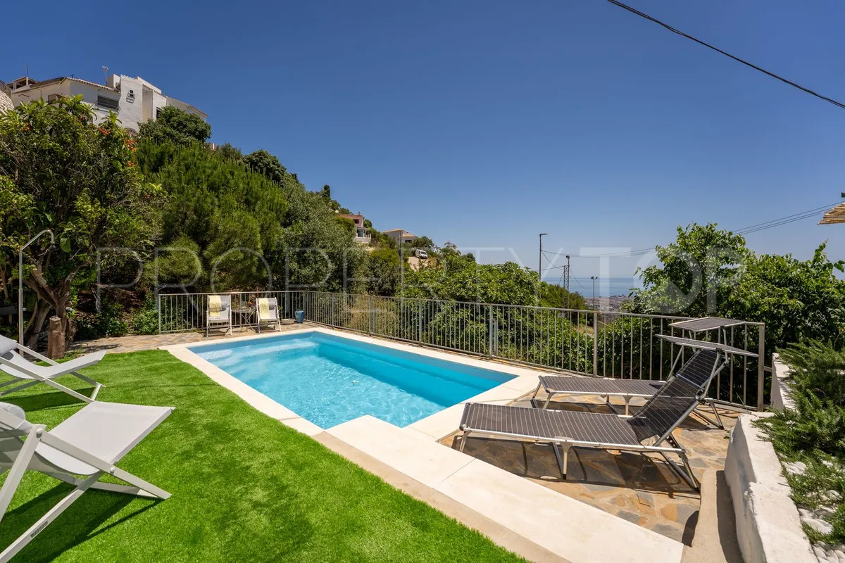 Villa for sale in Mijas