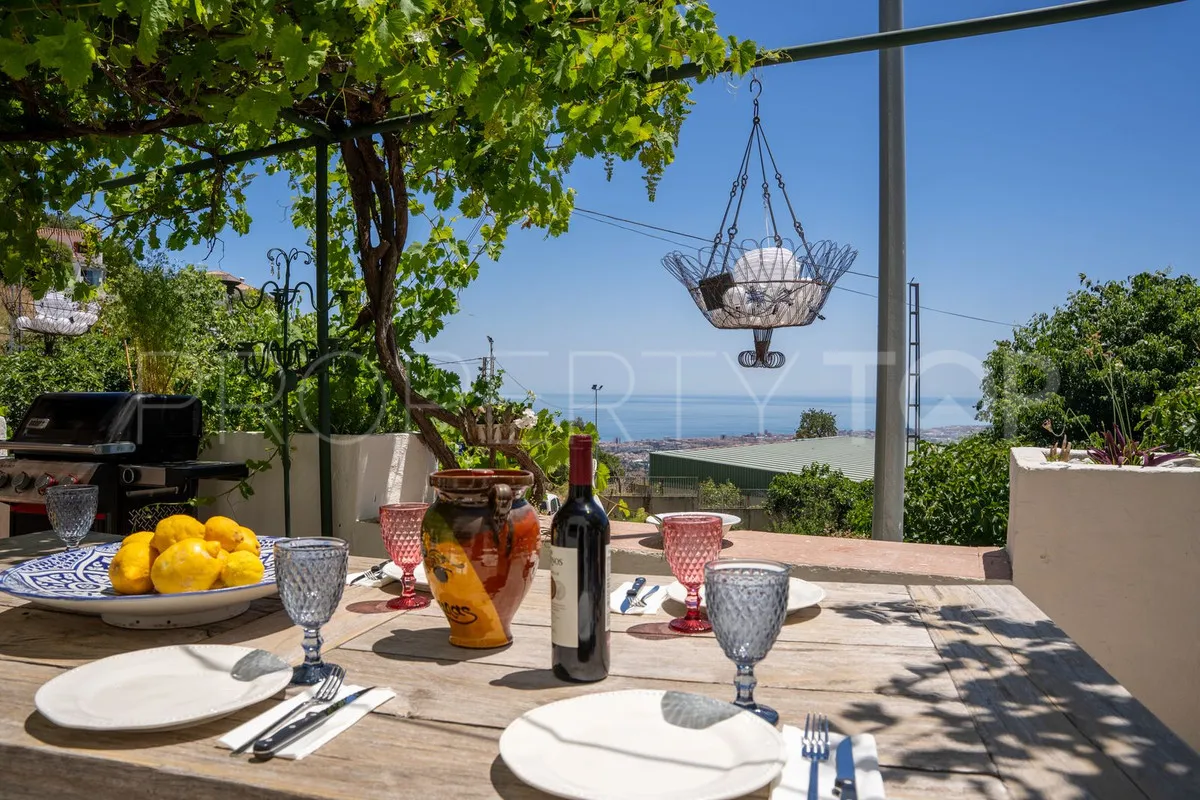 Villa for sale in Mijas