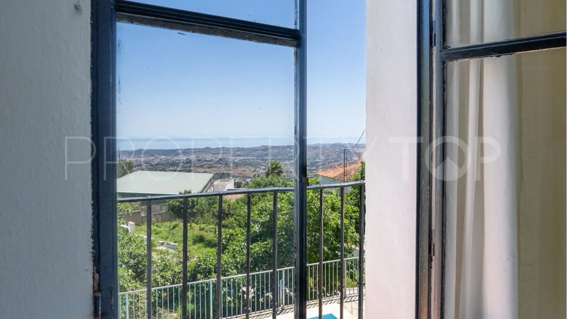 Villa for sale in Mijas