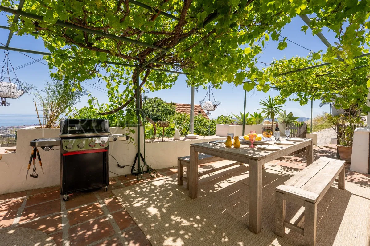 Villa for sale in Mijas