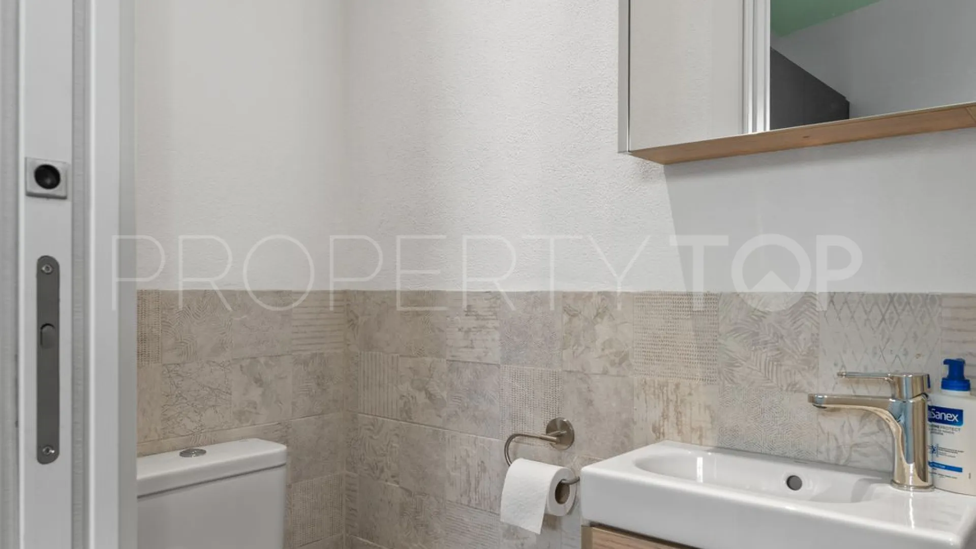Buy town house with 4 bedrooms in Mijas